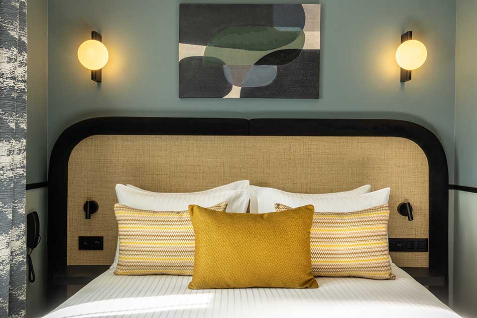 LE 6 HOTEL TIQUETONNE