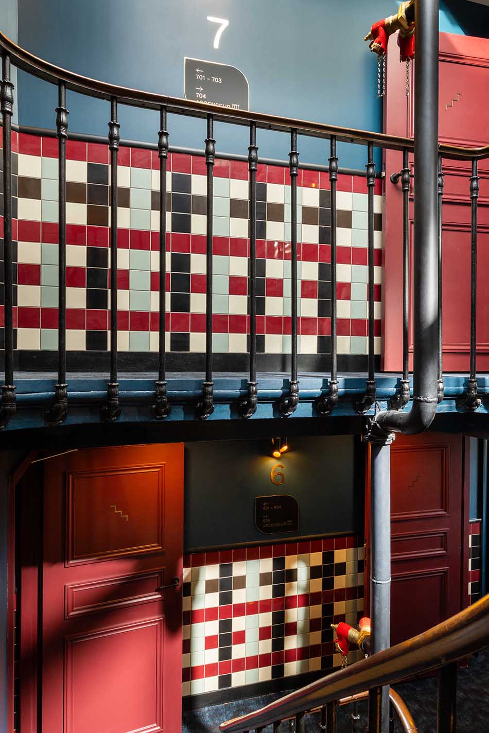 LE 6 HOTEL TIQUETONNE