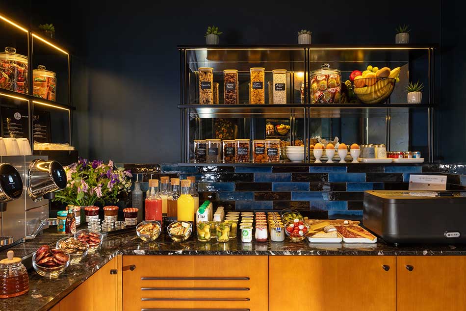 LE 6 HOTEL TIQUETONNE