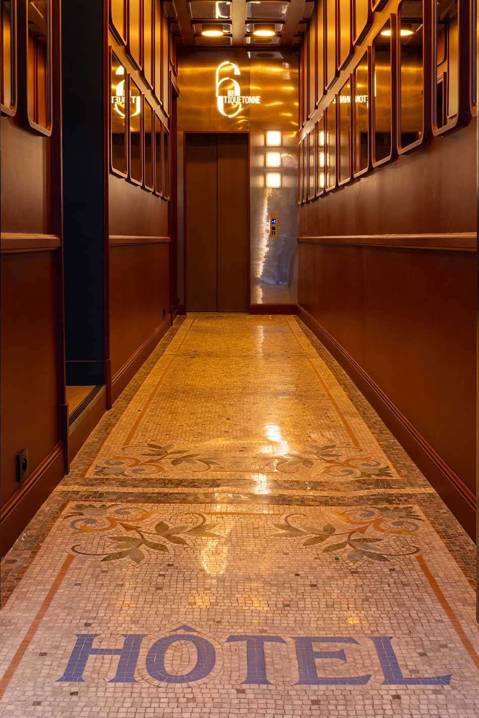 LE 6 HOTEL TIQUETONNE